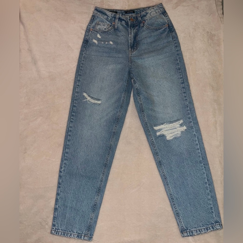 Wild Fable High-Rise Tapered Jeans – Light Wash, Size 0